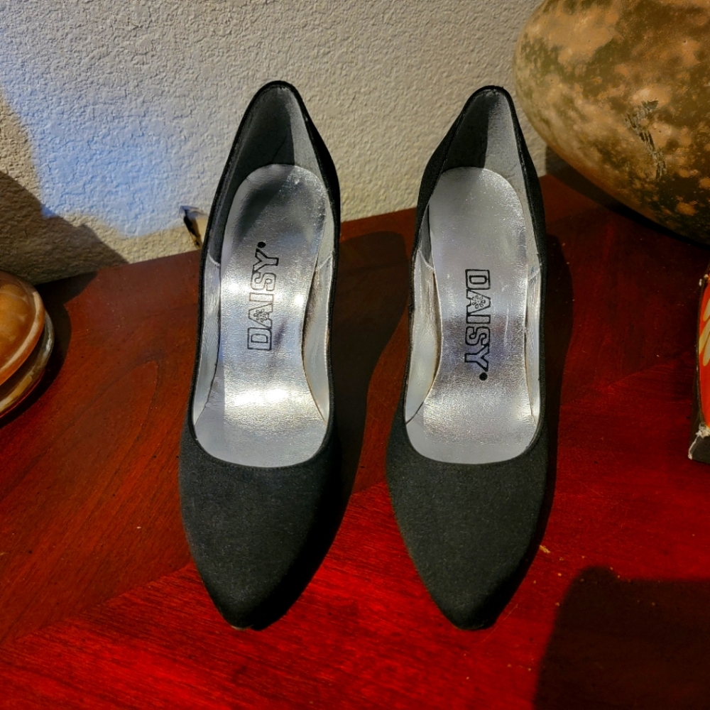 Black Reinstone Black Pumps